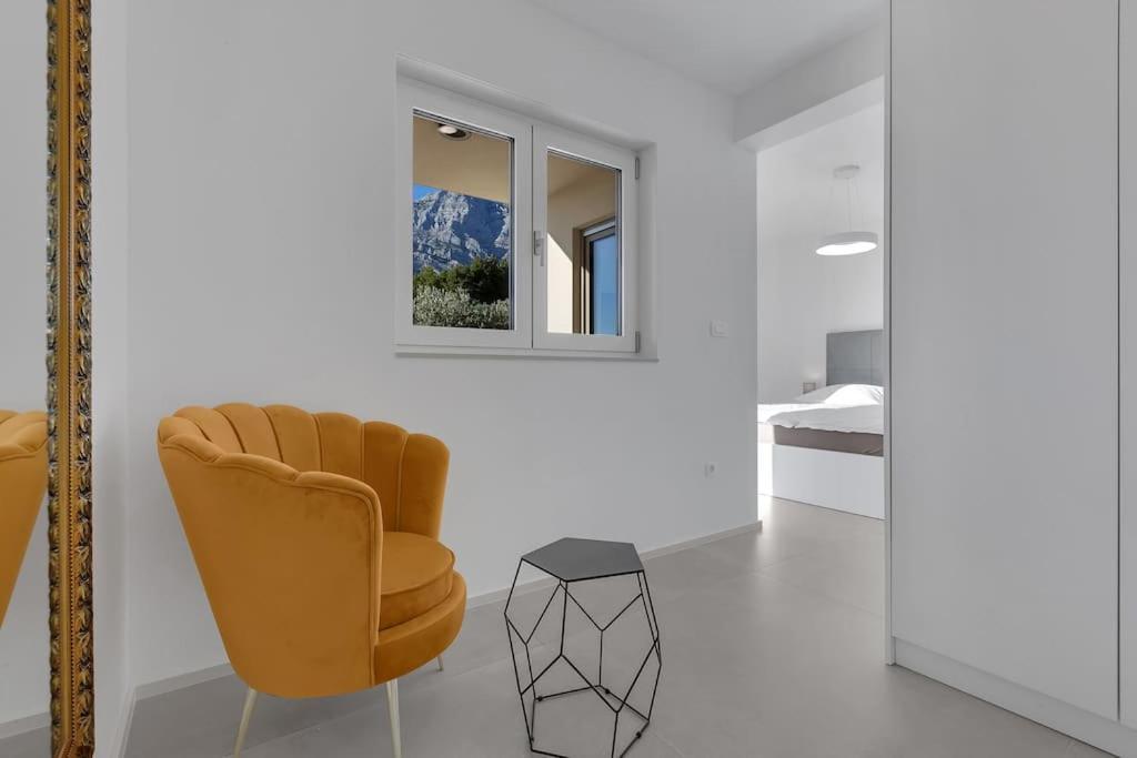 Apartman Delux With Private Pool - Makarska Exklusiv Tučepi Exterior foto